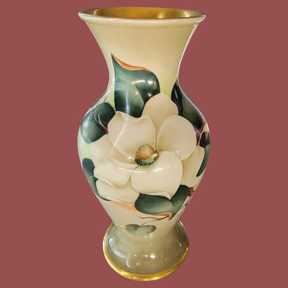 Vintage 1950s Hand-Painted Magnolia Urn Vase with Gold Leaf